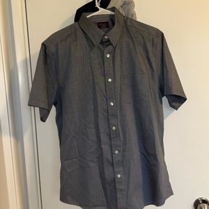 Untuckit Men’s button up